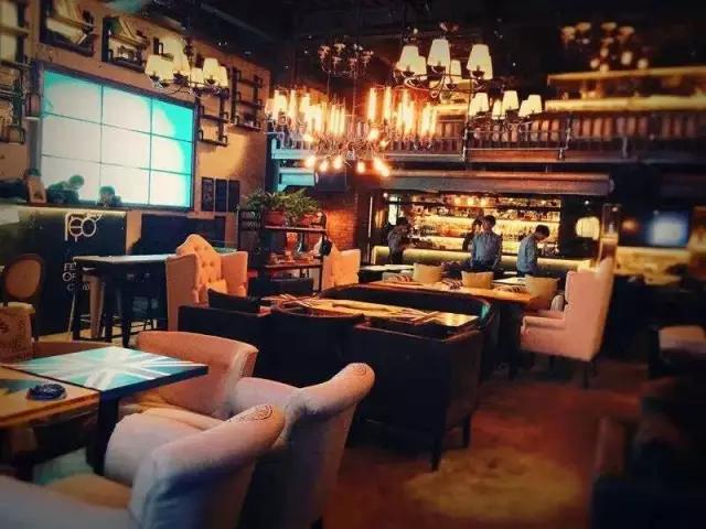 昆明酒吧嗨爆全场,昆明嗨到爆的酒吧