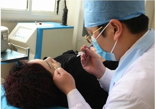 怎样治疗脸上的色素斑,色素斑怎么消除最快最有效