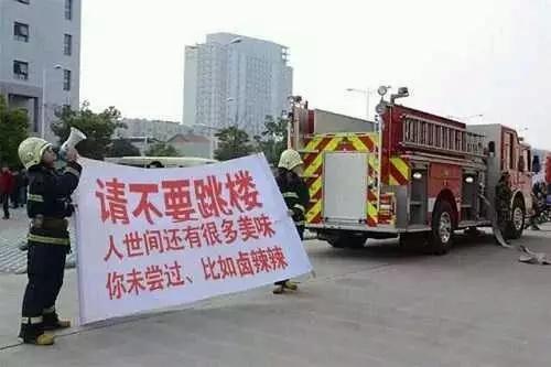 高考作文表情包和文体,高考万能作文图片