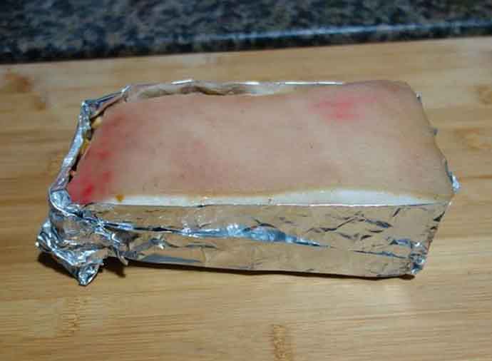 怎么做广式脆皮烧肉,广式脆皮烧肉步骤