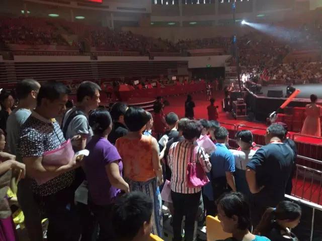 深圳遍地黄金,来捡!传沙井奔7万营开!壹城中心撸近50亿