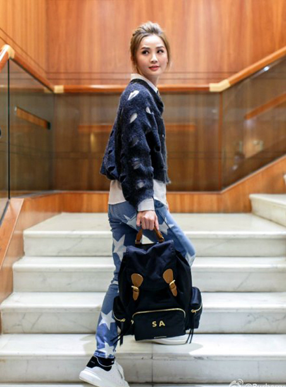 杨幂小糯米买包包,杨幂宋佳