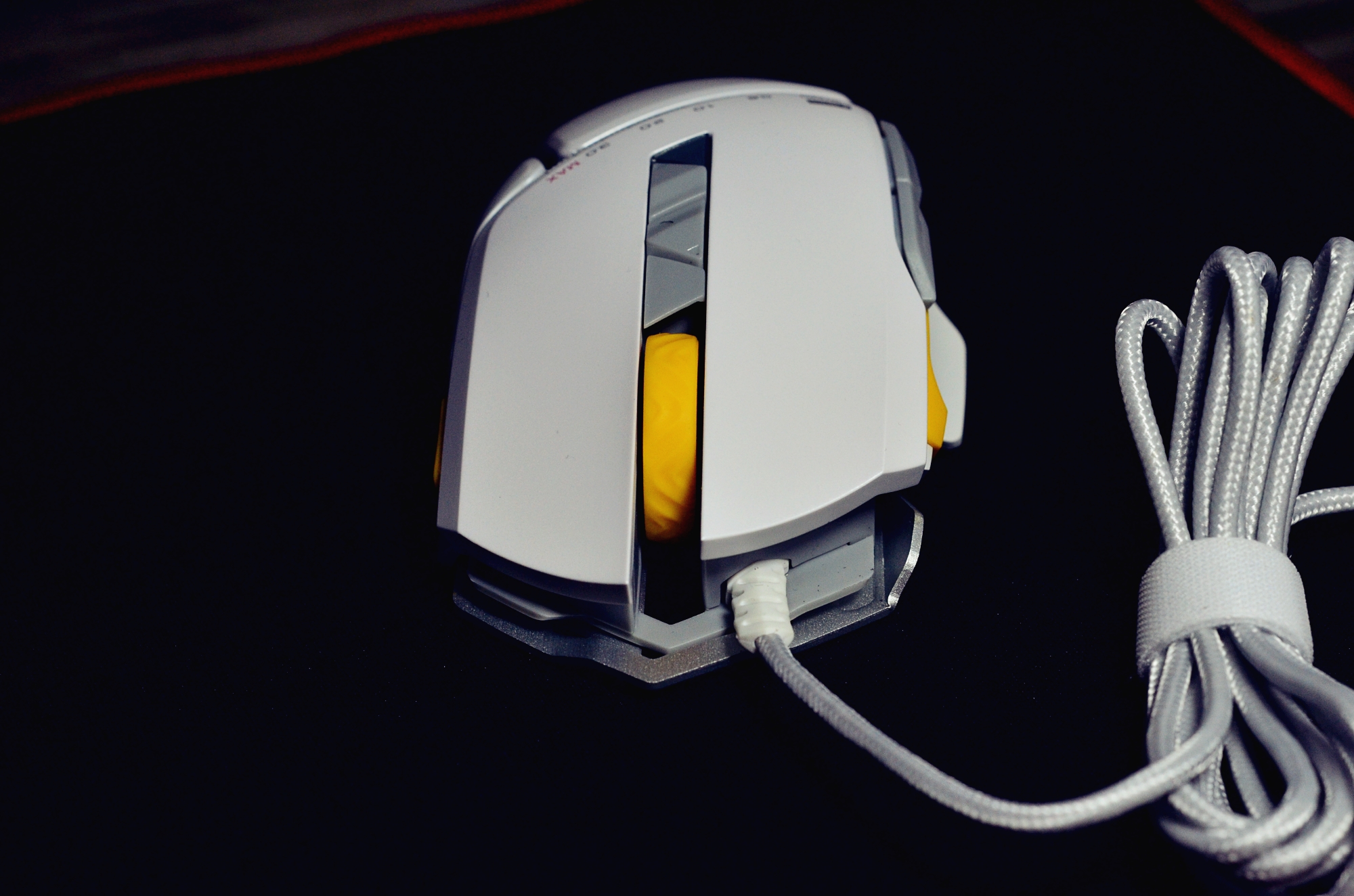 谁说它只能用来LOL,办公应用也拿手---贱驴325绝尘鼠标