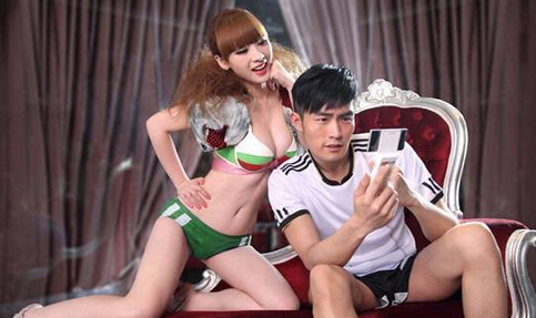 错过这期的足球宝贝兄弟们要等上五百年!