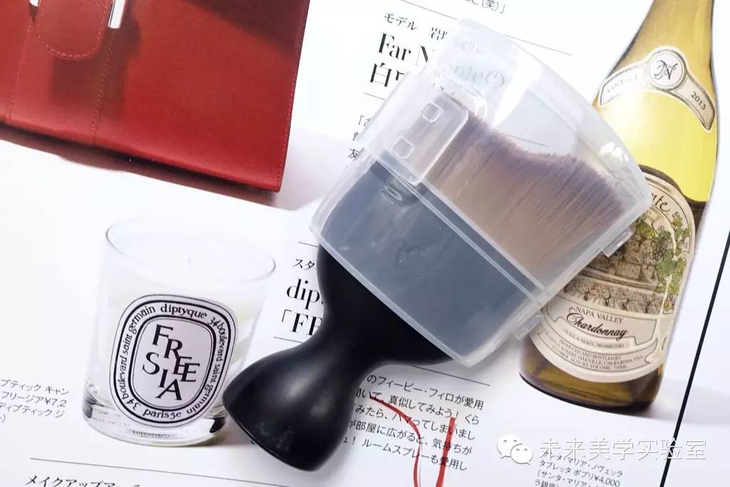 夏季彩妆推荐简单的妆容,轻松打造清凉感妆容的彩妆