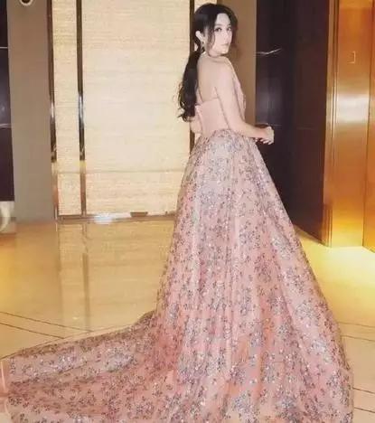 现在的前锋都弱爆了吗,现在的前锋还能玩吗