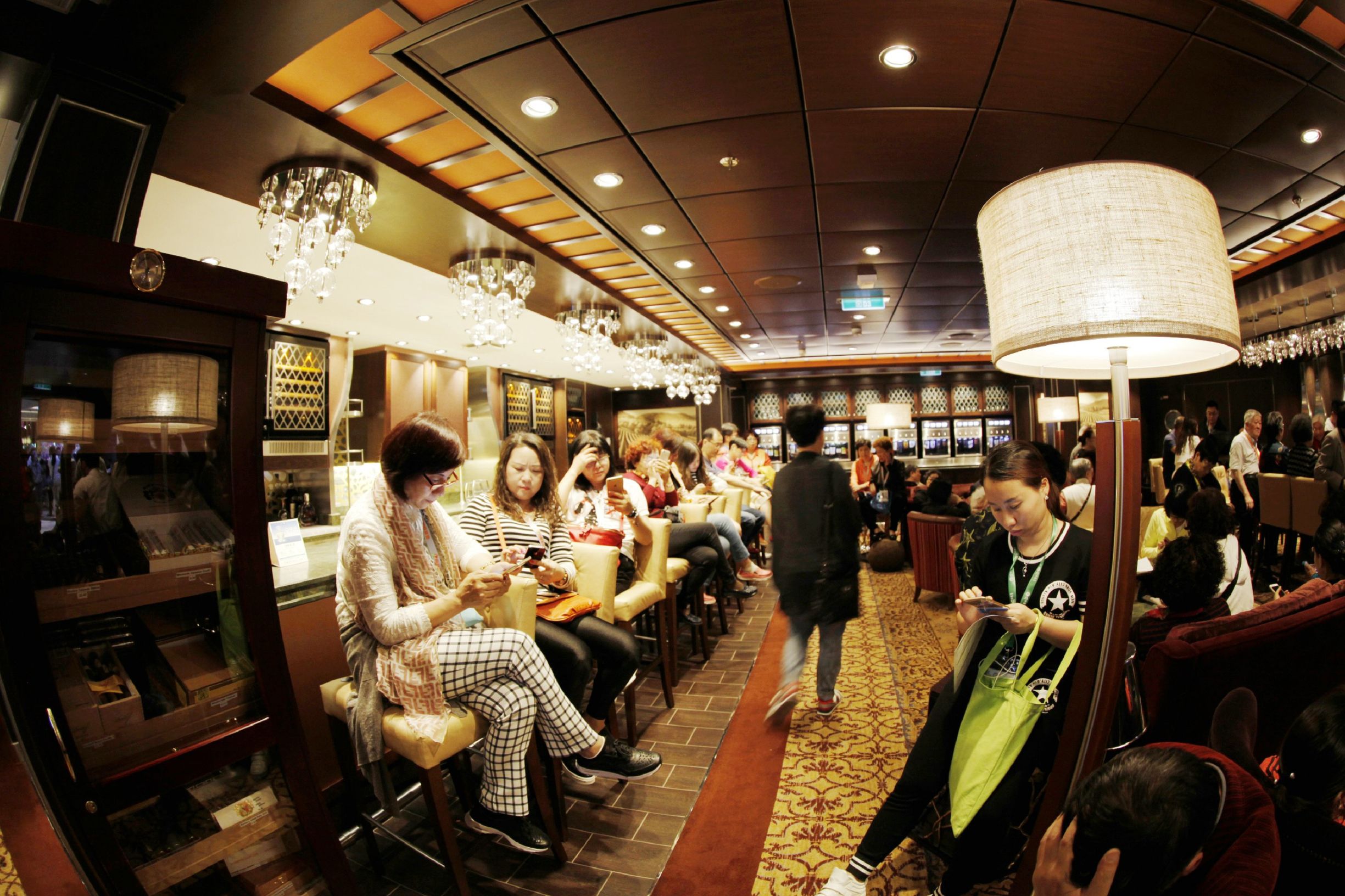 海洋量子号邮轮攻略视频,海洋量子号自由行攻略