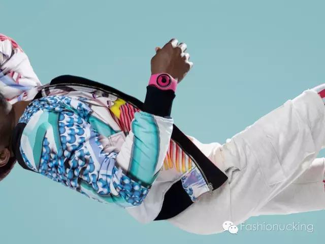 露手腕好看的表,再好看的表都遮不住