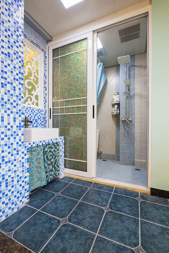 铝合金橱柜门安装方法和技巧,铝合金门怎么弄才能密封得好