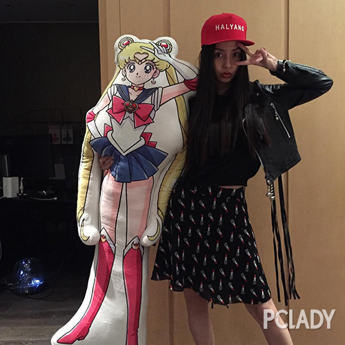 angelababy模仿美少女战士图 (angelababy为小女孩画美少女战士)