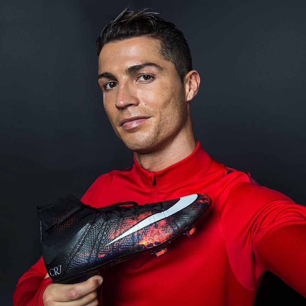 足球鞋nike传奇系列,耐克刺客cr7足球鞋推荐