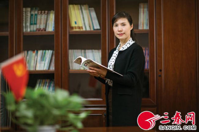 因为有爱所以执着——记陕西“巾帼十佳校长”陕西师范大学锦园小学尹苗