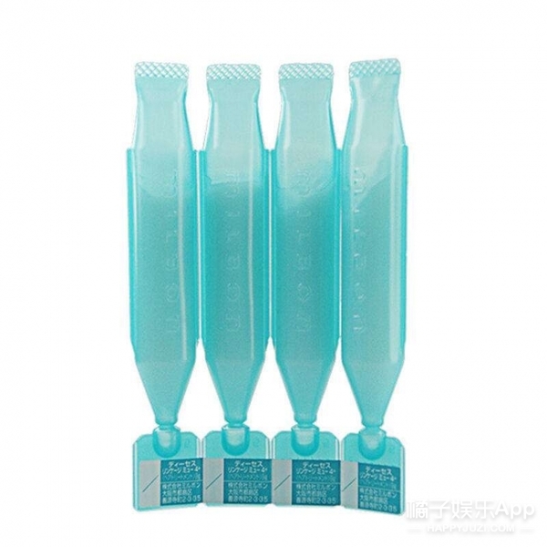 除了馕和牛肉干，吃货娜扎的行李箱里还带了这些美妆品！