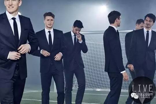 瓒崇悆鍜垖瑙嗛,瓒崇悆鍘熷湴鑸旂悆