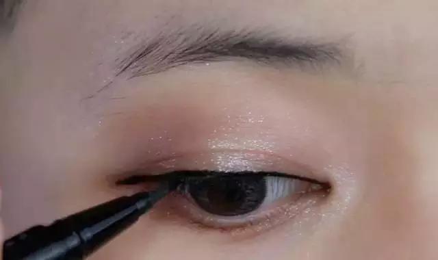 天王嫂昆凌难道也难逃豪门宿命么,天王嫂昆凌现在怎么样了