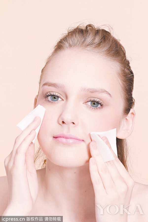 毛孔粗大还能通过水杨酸拯救吗,毛孔粗大用什么收缩毛孔的护肤品