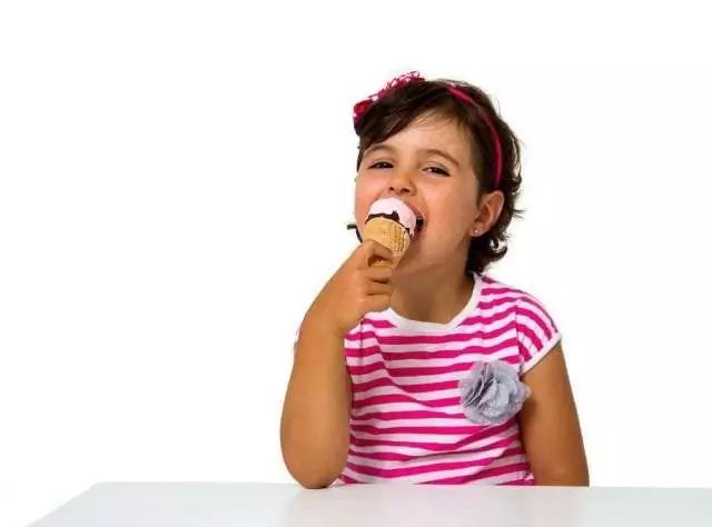 冬天吃冰淇淋怎么防止肚子疼,冬天太冷又想吃冰淇淋怎么办