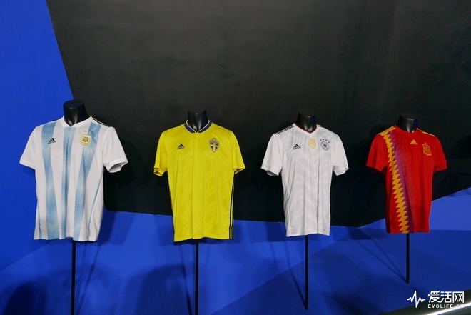 vivox21fifa开箱,vivox21fifa世界杯版红色