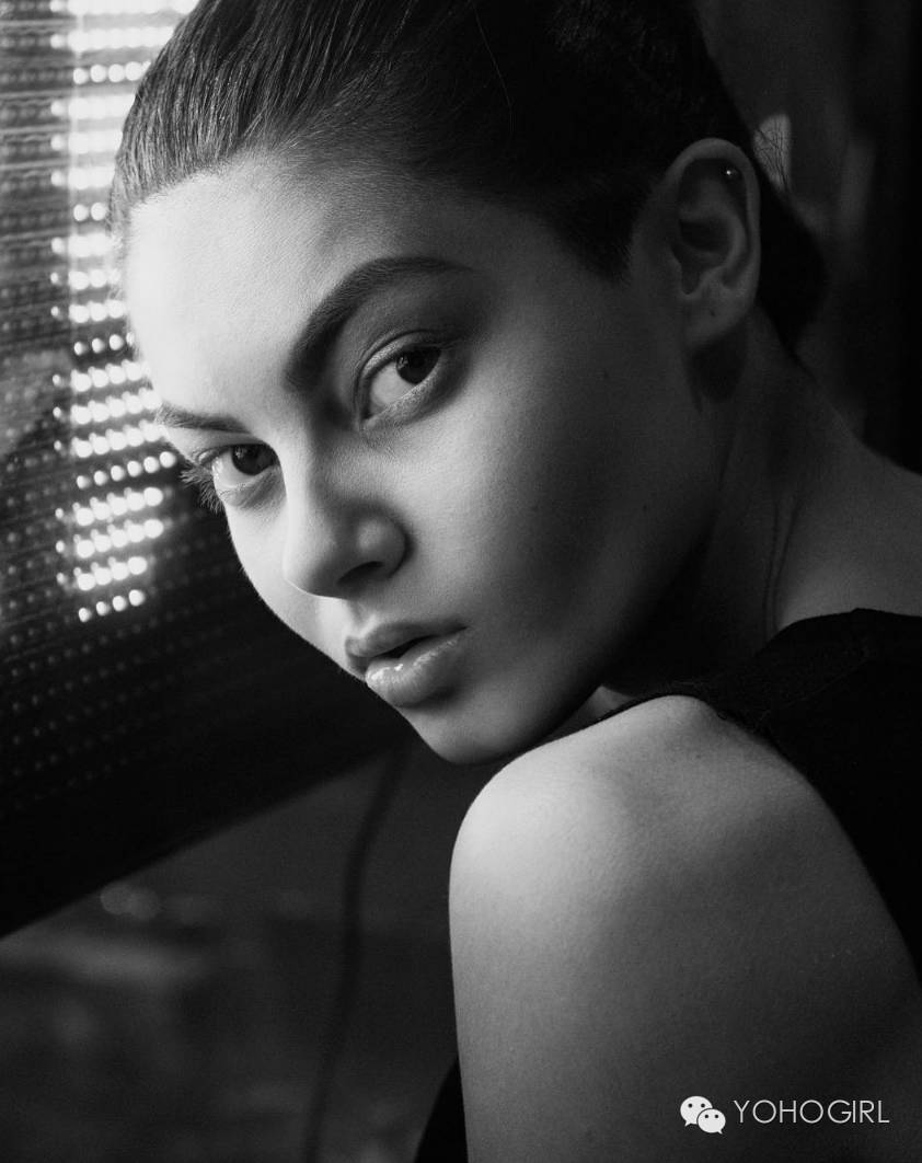 男生爱得要死的美式理发也是女生潮流，不过女生理发师更酷！