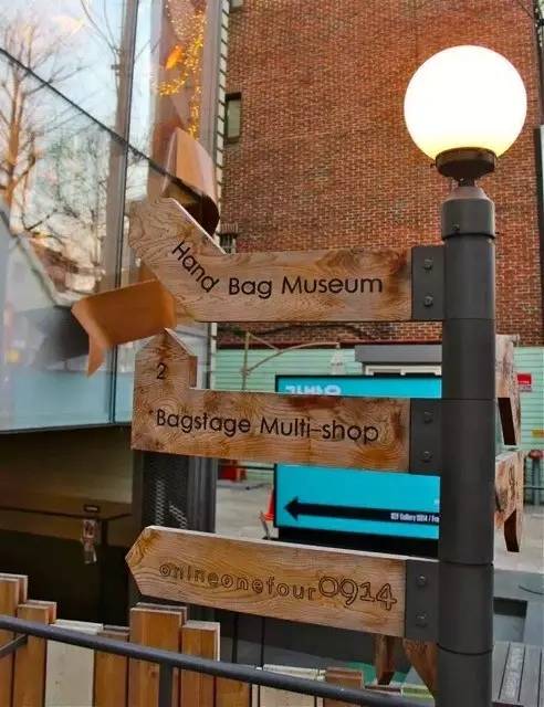 路牌带我抵达这里，而不是谷歌、百度、高德地图｜群分享