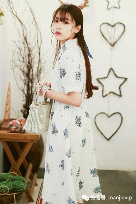 高端清爽碎花连衣裙,夏天不可缺少的碎花连衣裙