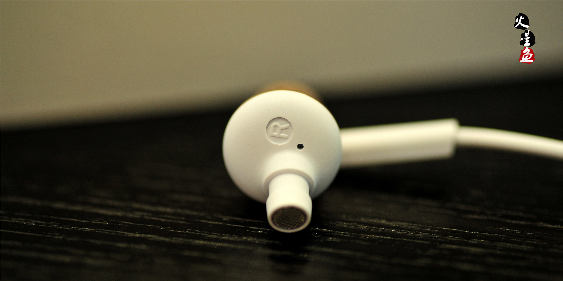 小米双单元半入耳式耳机测评,小米铁圈耳塞