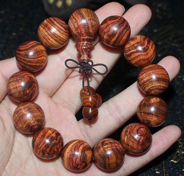 海黄手串发干怎么处理,海黄手串开裂继续盘会怎么样