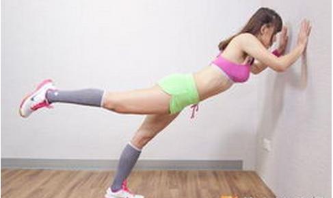 10个动作30天矫正驼背真的很好用,治疗含胸驼背的健身动作