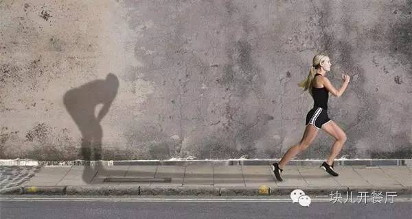 他家凉粉好吃，为啥不要钱？一家红火十年餐馆的生意经