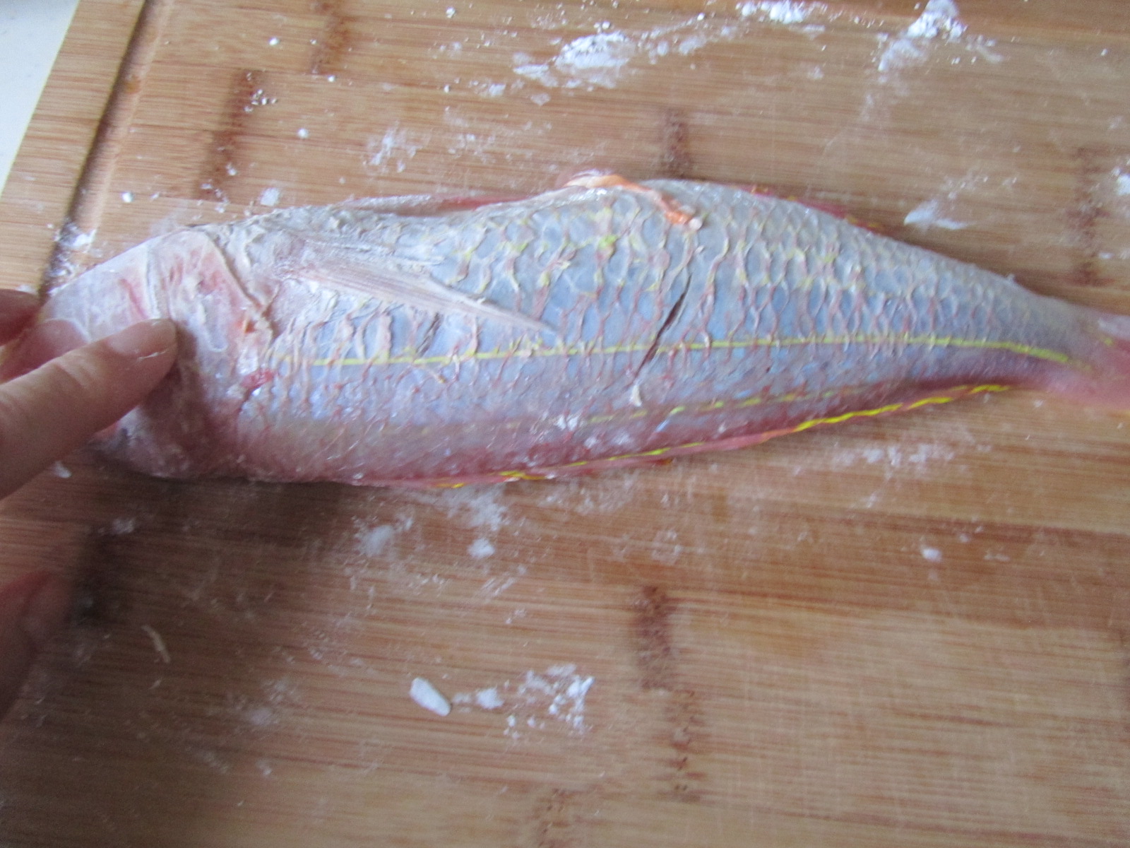 做鱼，为啥粘锅？为啥鱼皮不完整？为啥不入味？原来是少了这几步