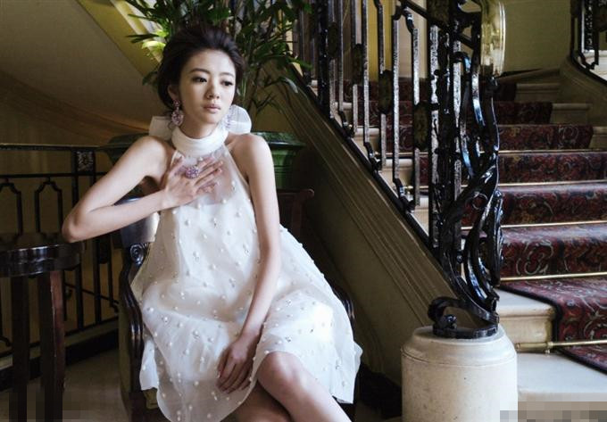 她曾是霍建华深爱的女人,各种女星对胡歌的评价