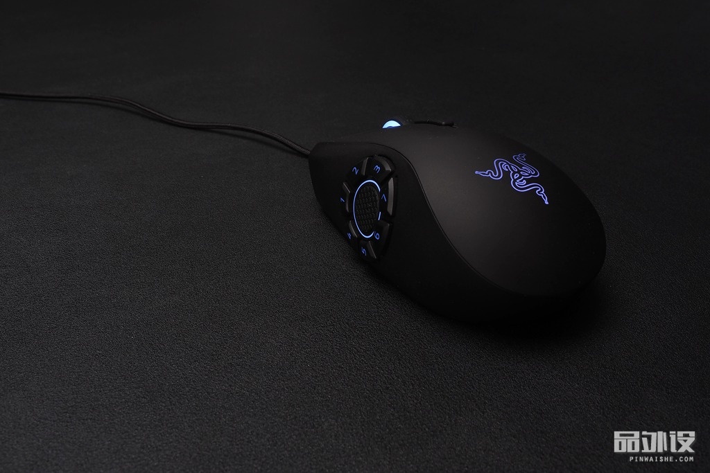 雷蛇那伽梵蛇六芒星背光灯不亮,雷蛇巴塞利斯蛇v2鼠标测评