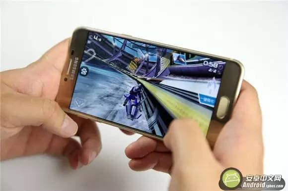 沉浸式体验手机游戏,三星galaxyc5pro和平精英