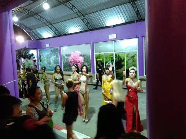 带上小蚁运动相机游泰国（二）普吉岛的沙滩美食和人妖