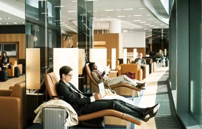 世界上最不好降落的机场,全球最好睡的机场