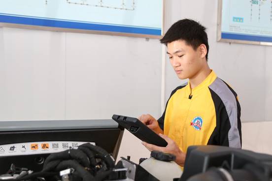 广州万通汽车学校学生,广州万通汽修学校口碑