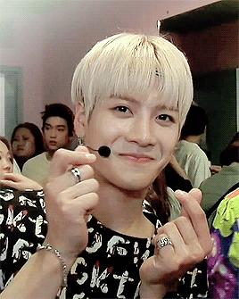 奥尔滨黛珂,奥尔滨和黛珂哪个更好