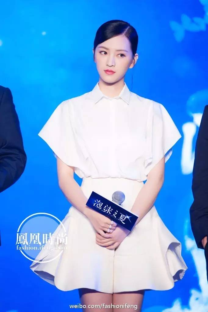 网友问题解答李易峰团队、张智霖袁咏仪、韩东君感谢胡歌、黄灿灿接影版泡沫、电影票团购、剧版蔓蔓青萝、刘昊然接戏、当演员其他方法