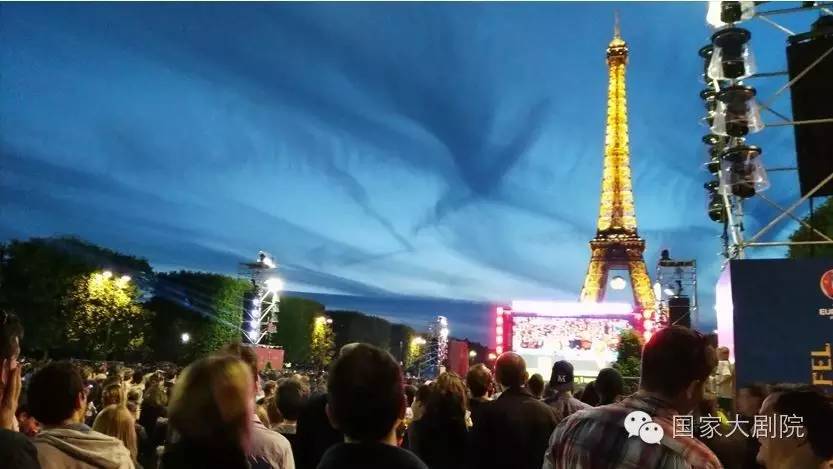 盛夏的狂欢：除了足球，还有音乐！