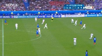 吉鲁进球后致敬亨利,吉鲁在欧冠入几个球了