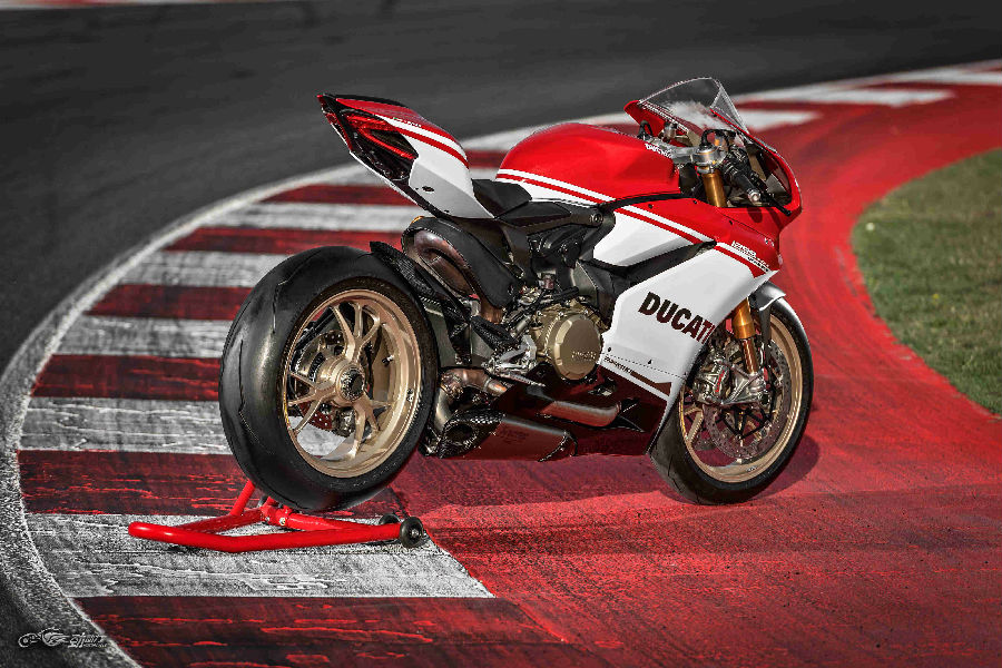 杜卡迪1299superleggeras宣传,杜卡迪superbike1299panigale