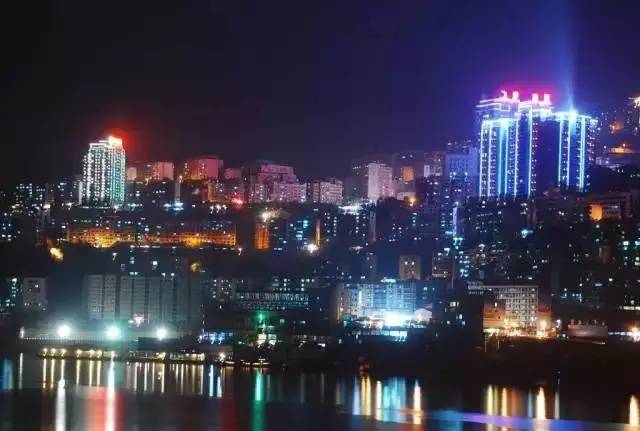 炸裂的朋友圈,炸裂了