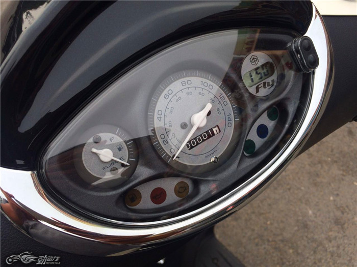 比亚乔fly150呆子测评,新款比亚乔fly150费油吗