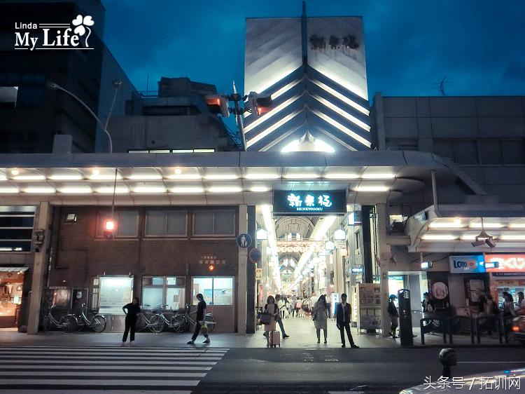 想去日本游玩的同学注意啦，河原町新京极，吃货和剁手*党**的天堂！