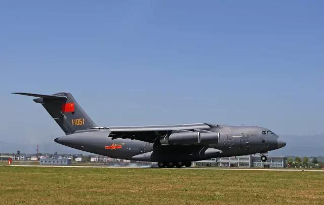 经历过马拉飞机，你知道现在空军的“胖妞”能排第几？