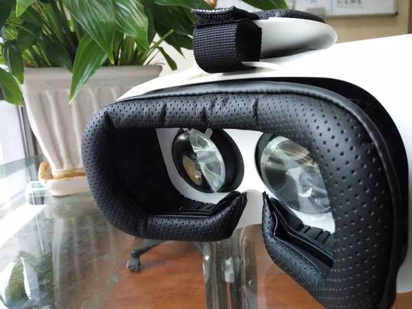 vr上下和左右哪个好,小宅z4和xbox哪个值得入手