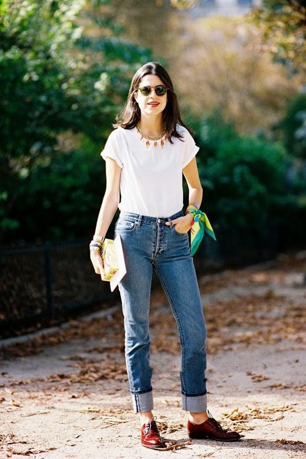 白T桖+牛仔裤，最简单品如何穿出明星范？