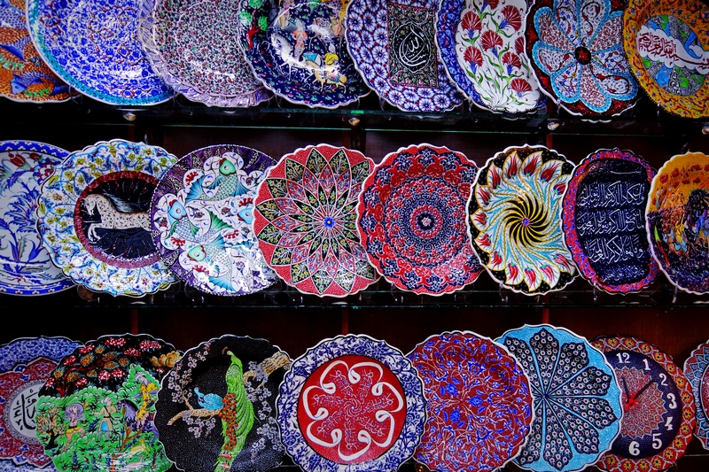 杩峰け鍦ㄧ激绾峰褰╃殑鎷夌編涓栫晫,杩峰け鍦ㄤ紛鏂潶甯冨皵