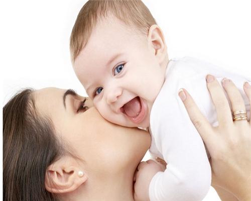 宝宝发烧，妈妈别担心，可以选择这些食疗偏方！