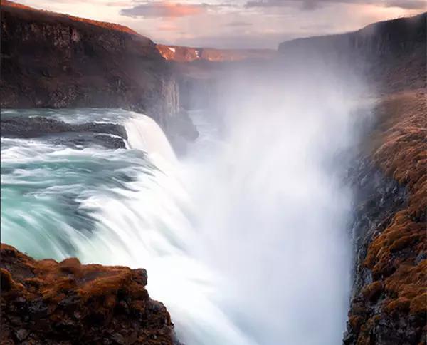 冰岛这个国家靠什么来过生活的,明明可以靠颜值却要靠实力的人